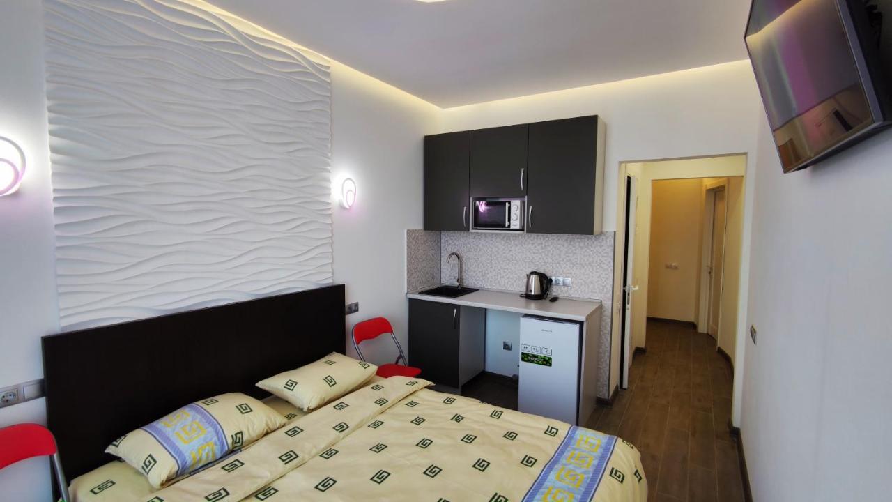 Rybalsky Studio Apartment Dnipro View Kiew Exterior foto