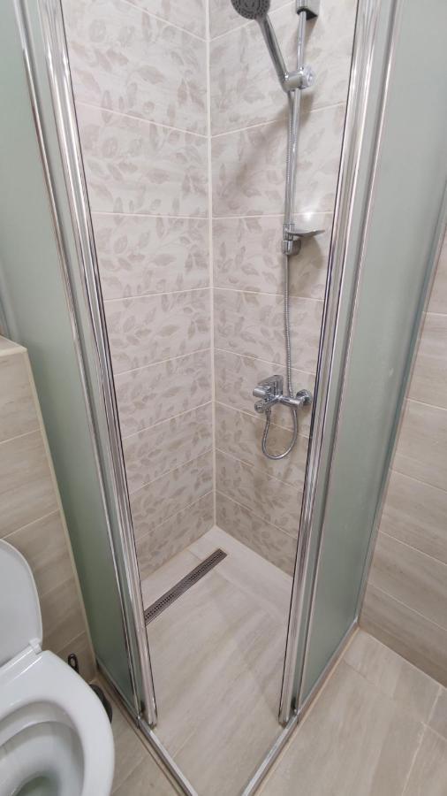 Rybalsky Studio Apartment Dnipro View Kiew Exterior foto