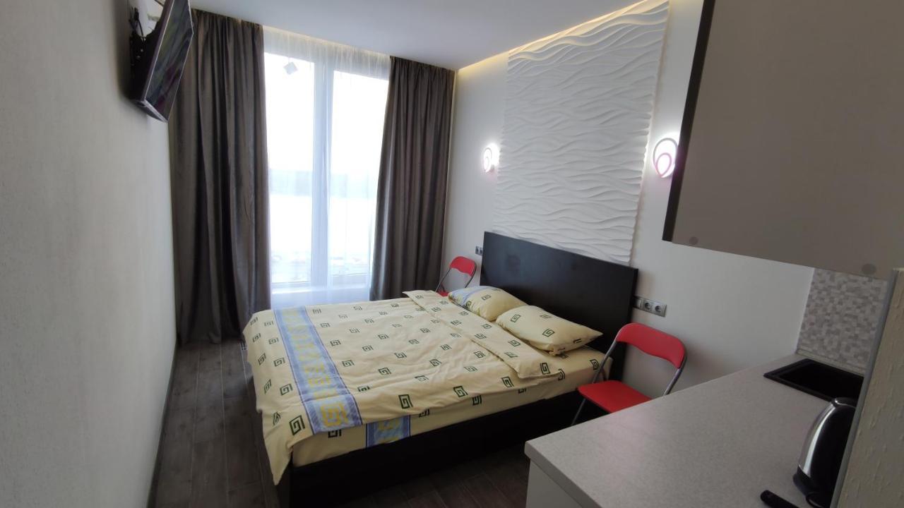 Rybalsky Studio Apartment Dnipro View Kiew Exterior foto