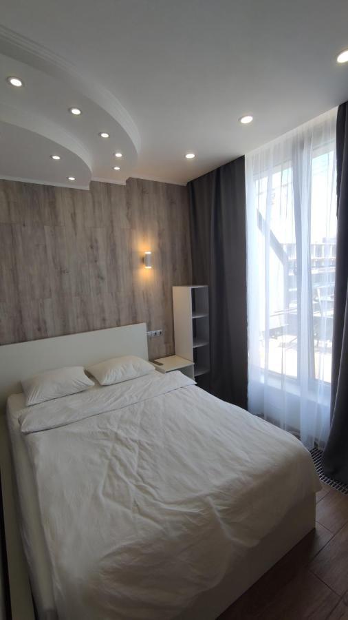Rybalsky Studio Apartment Dnipro View Kiew Exterior foto